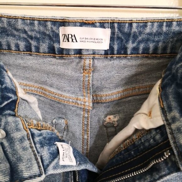 Zara Hi-Rise Frayed Denim Shorts Light Wash Size 2 - Picture 3 of 4